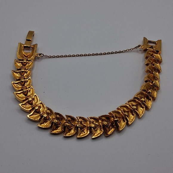 Vintage Rhinestone Leaf Bracelet Gold Tone Chevron Link Safety Chain Mid Century - Picture 11 of 11